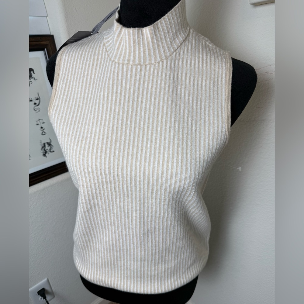 Marled Mock Neck Sleeveless Sweater